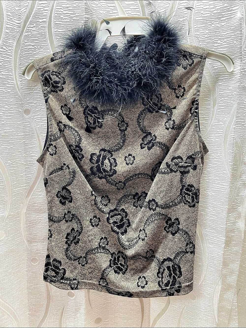 Ribkoff Originals Floral Feather Trim Tank Top in Brown & Black Size Medium